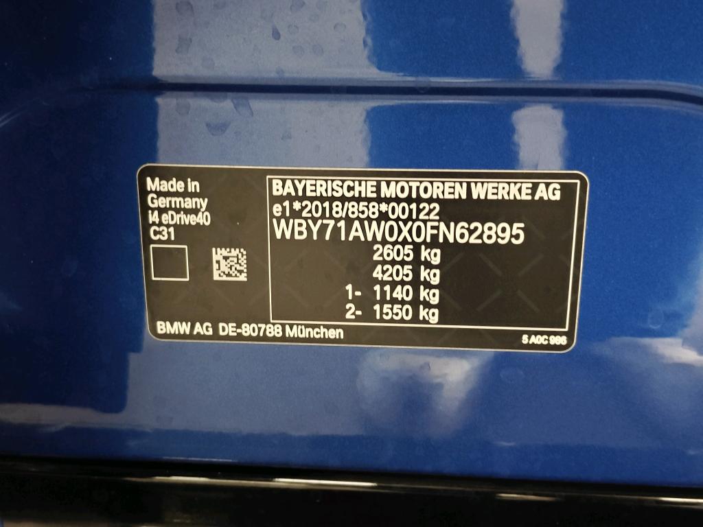 Photo 7 of BMW i4