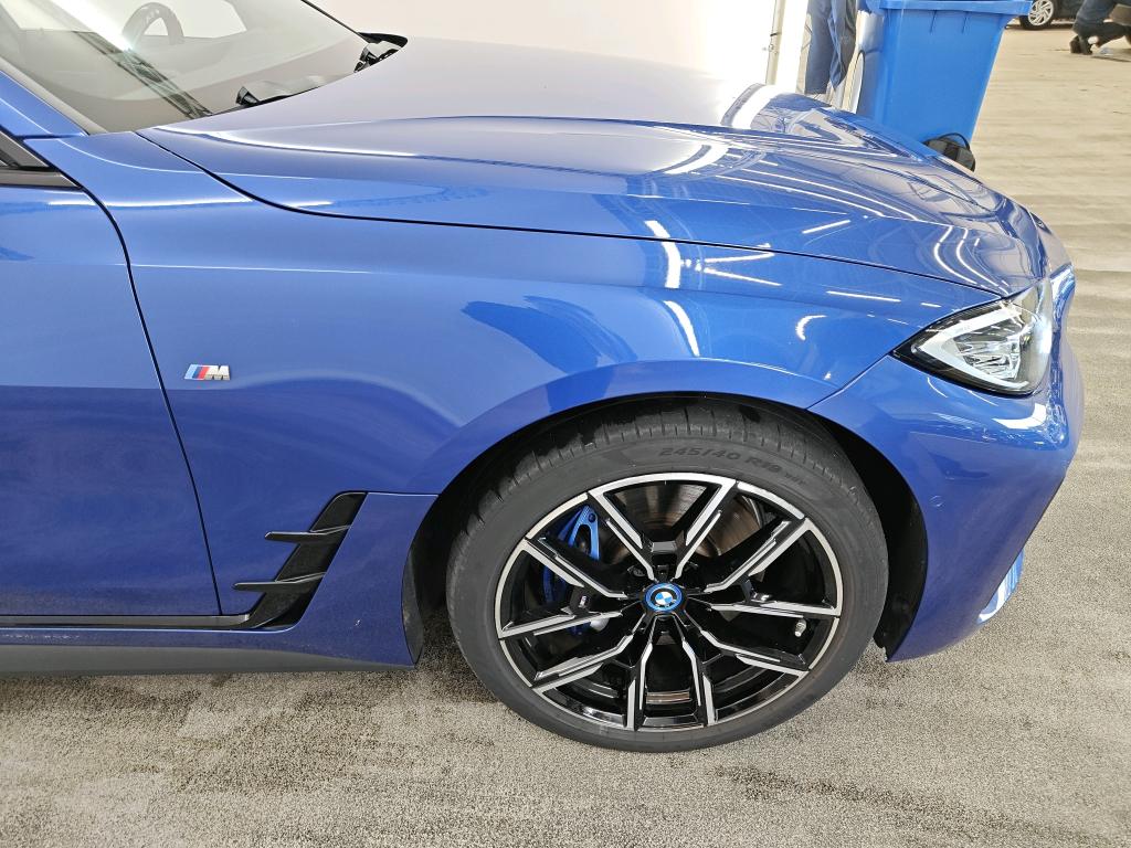Photo 13 of BMW i4