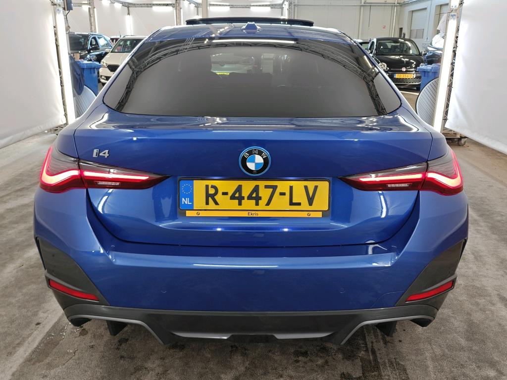 Photo 19 of BMW i4