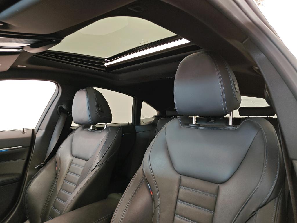 Photo 27 of BMW i4