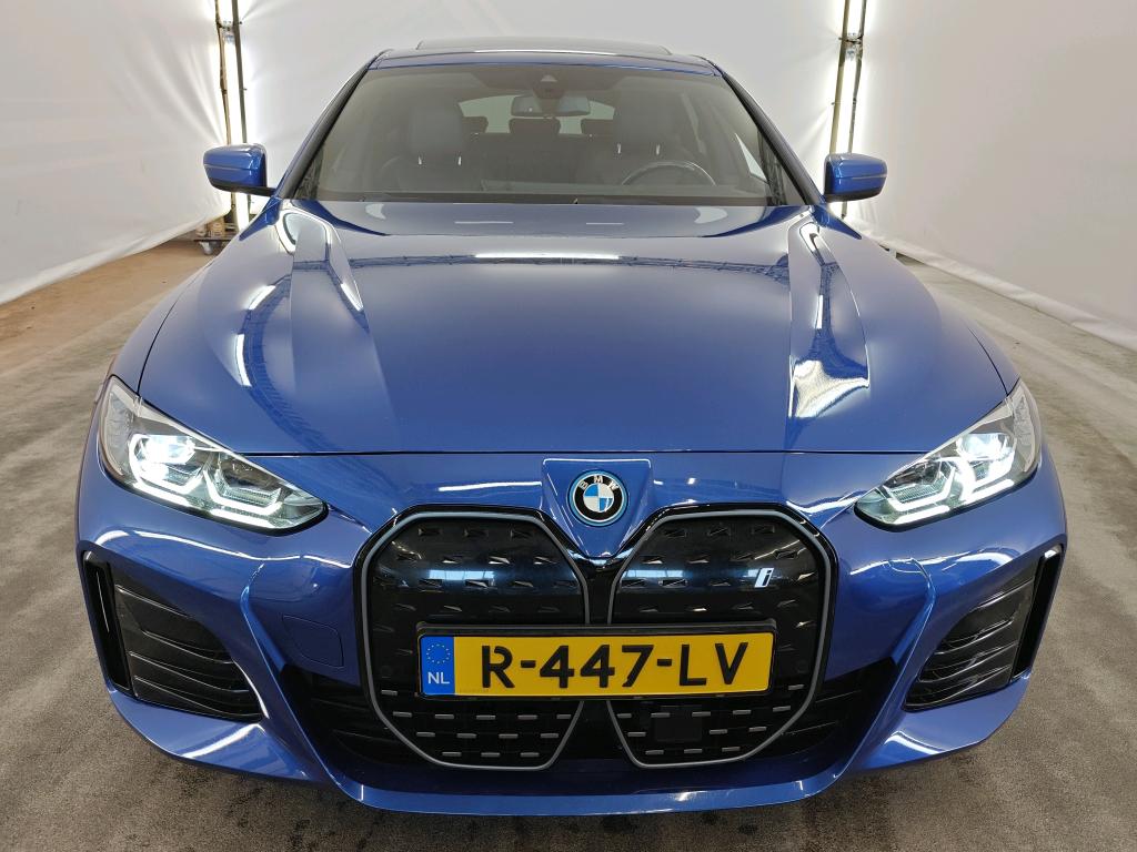 Photo 29 of BMW i4