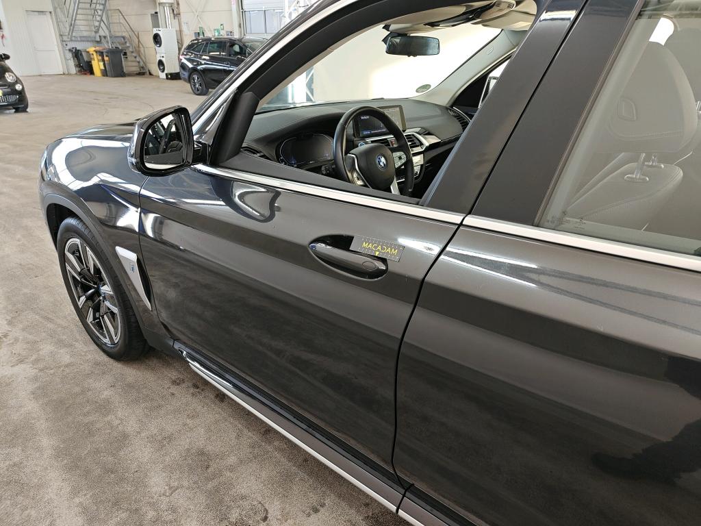 Foto 31 van BMW ix3