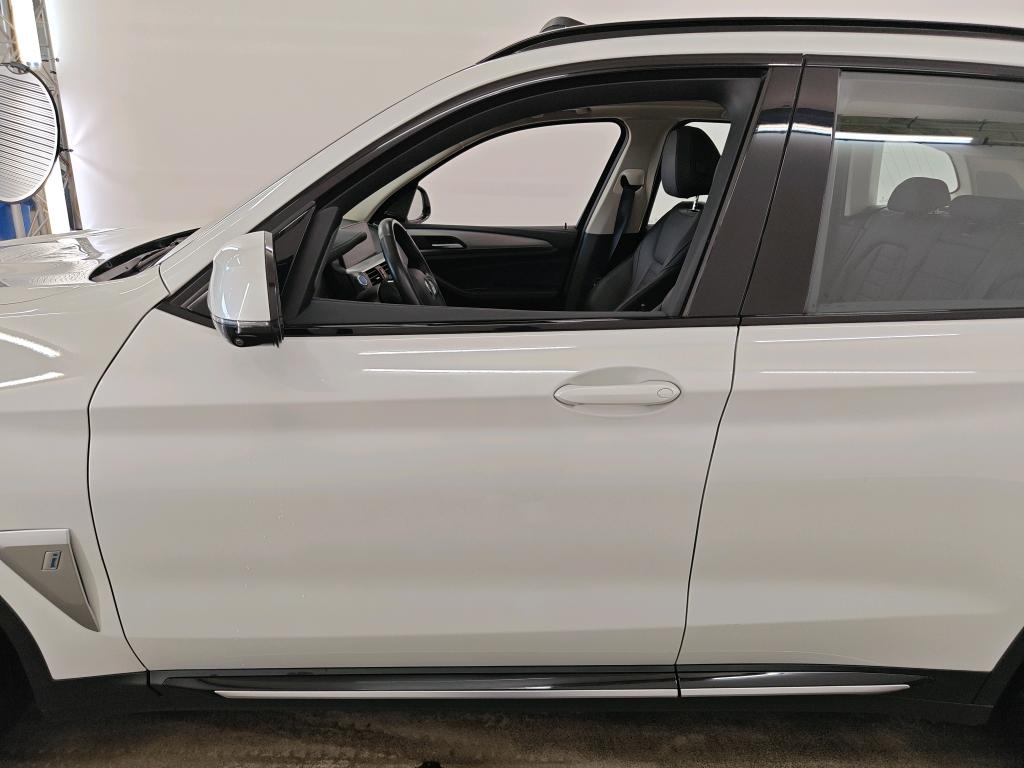 Foto 12 van BMW ix3
