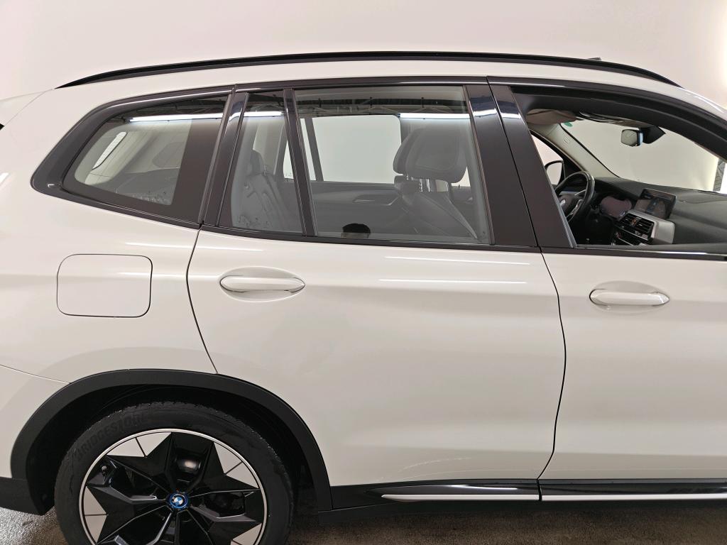 Foto 15 van BMW ix3