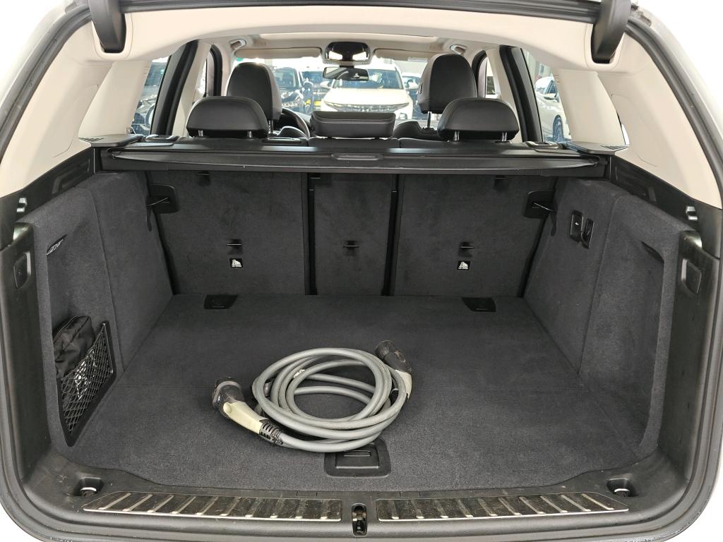 Foto 21 van BMW ix3