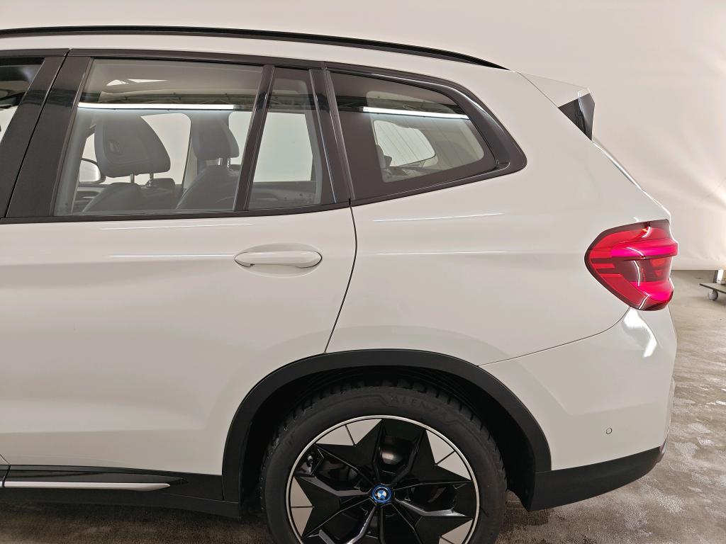 Foto 26 van BMW ix3