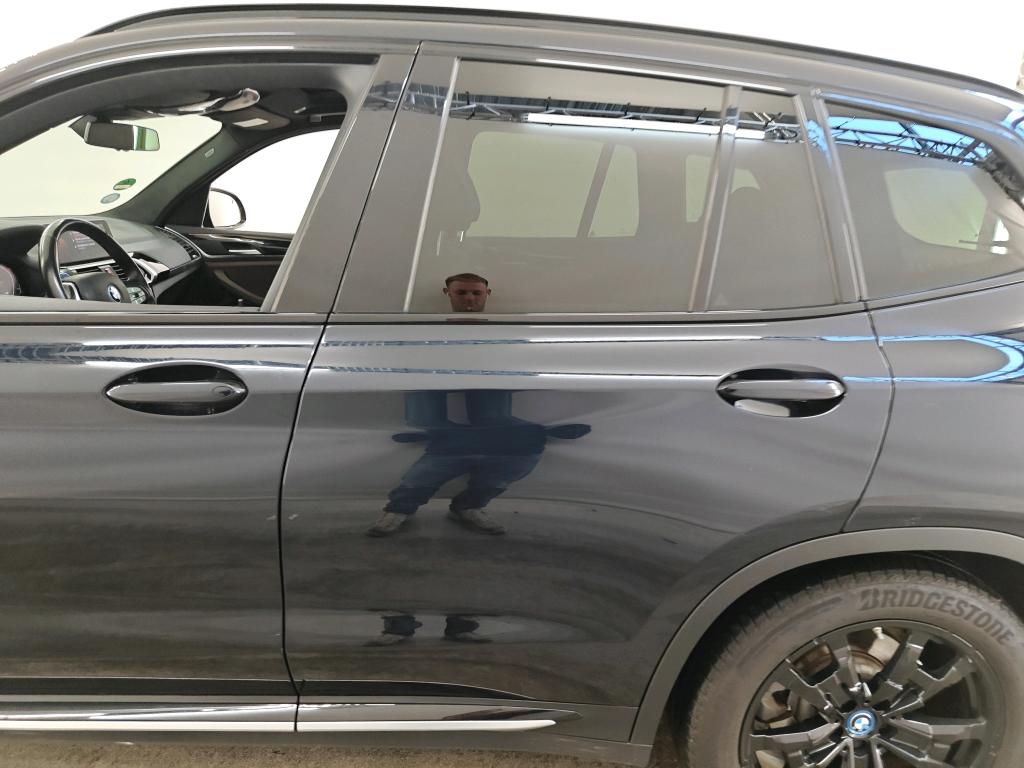 Photo 18 of BMW ix3