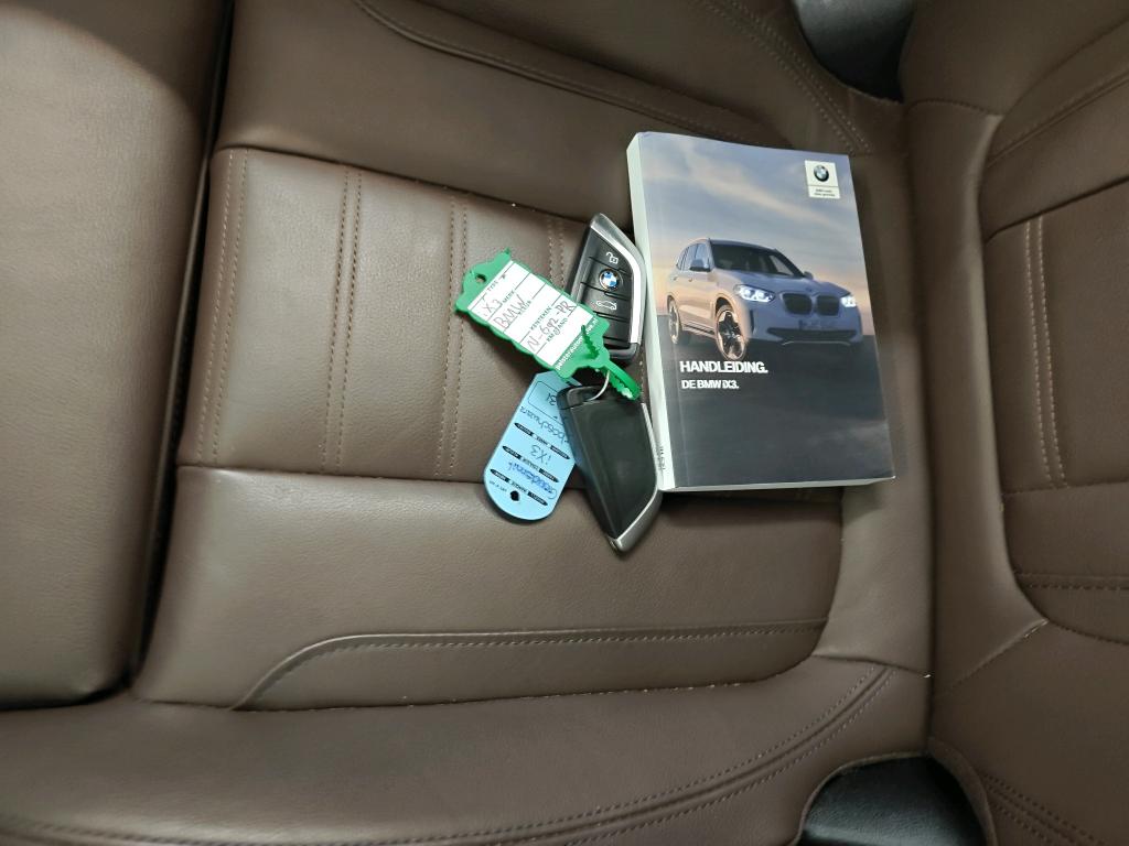 Photo 5 of BMW ix3