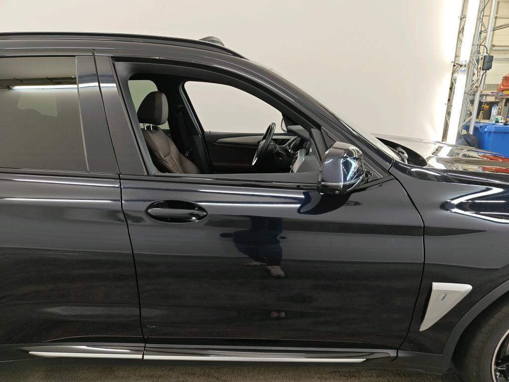 Photo 17 of BMW ix3