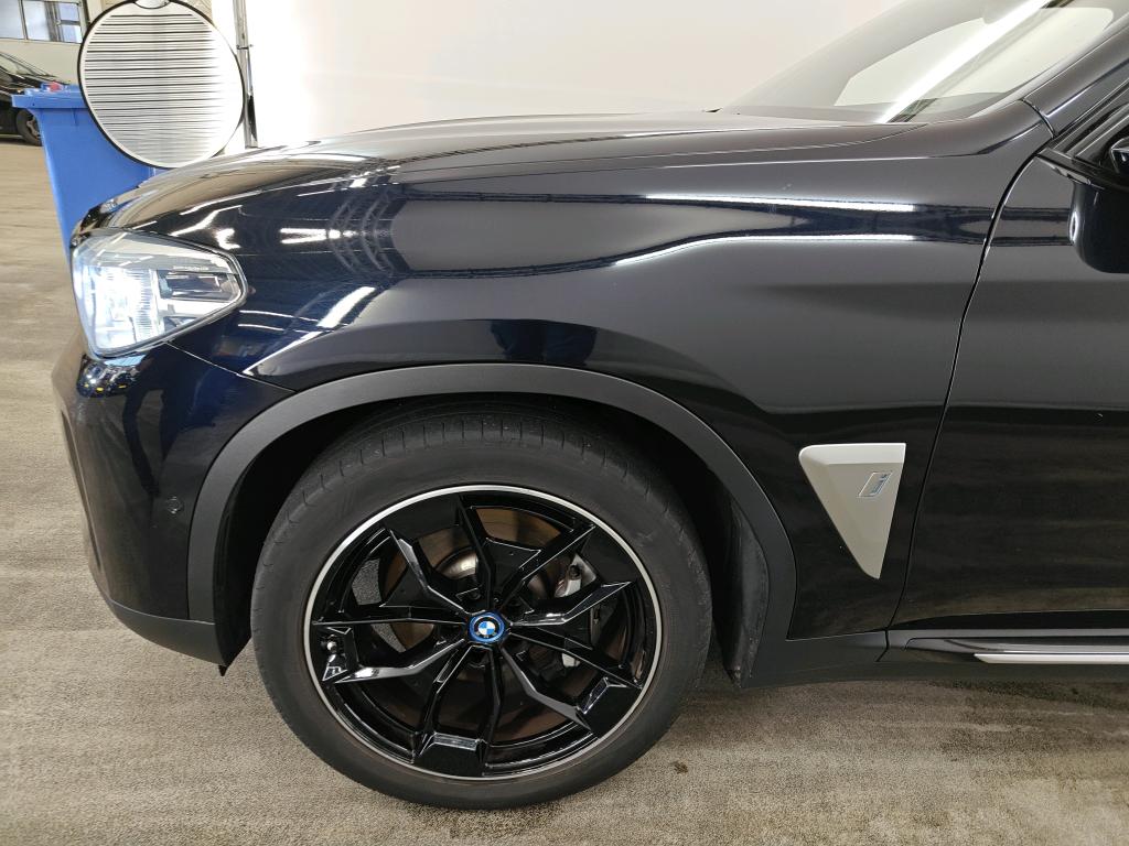 Photo 27 of BMW ix3