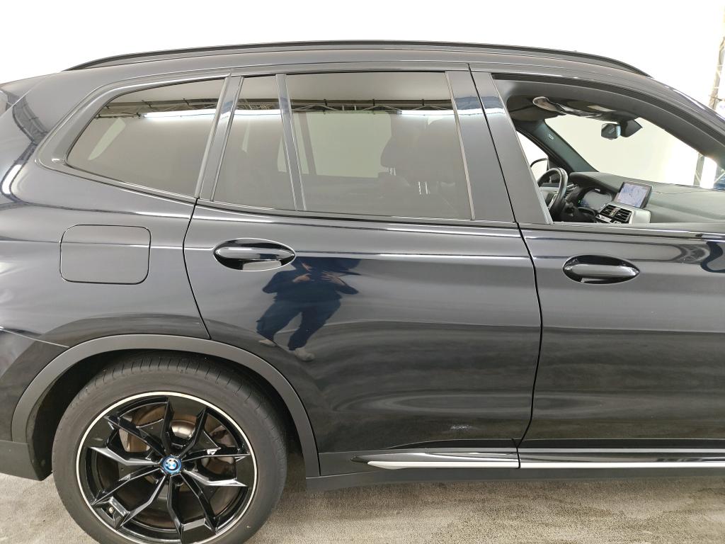 Photo 30 of BMW ix3