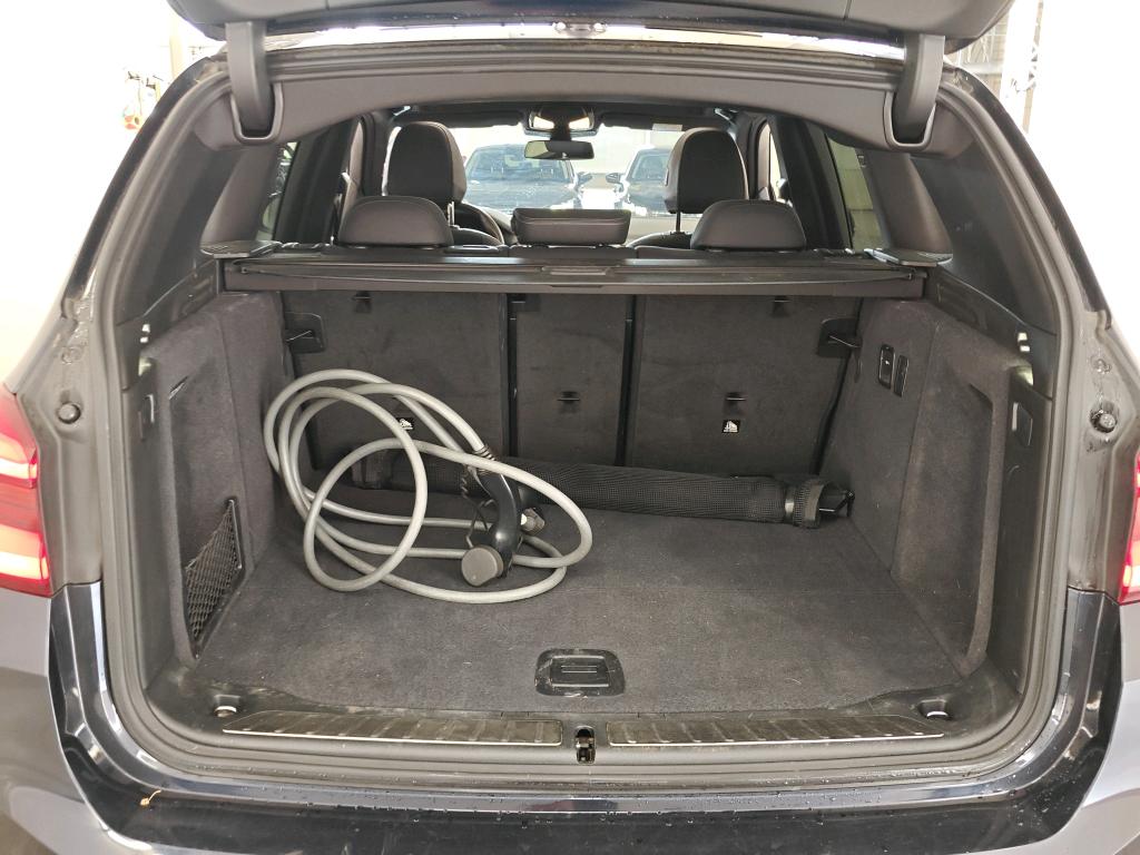 Foto 30 van BMW ix3