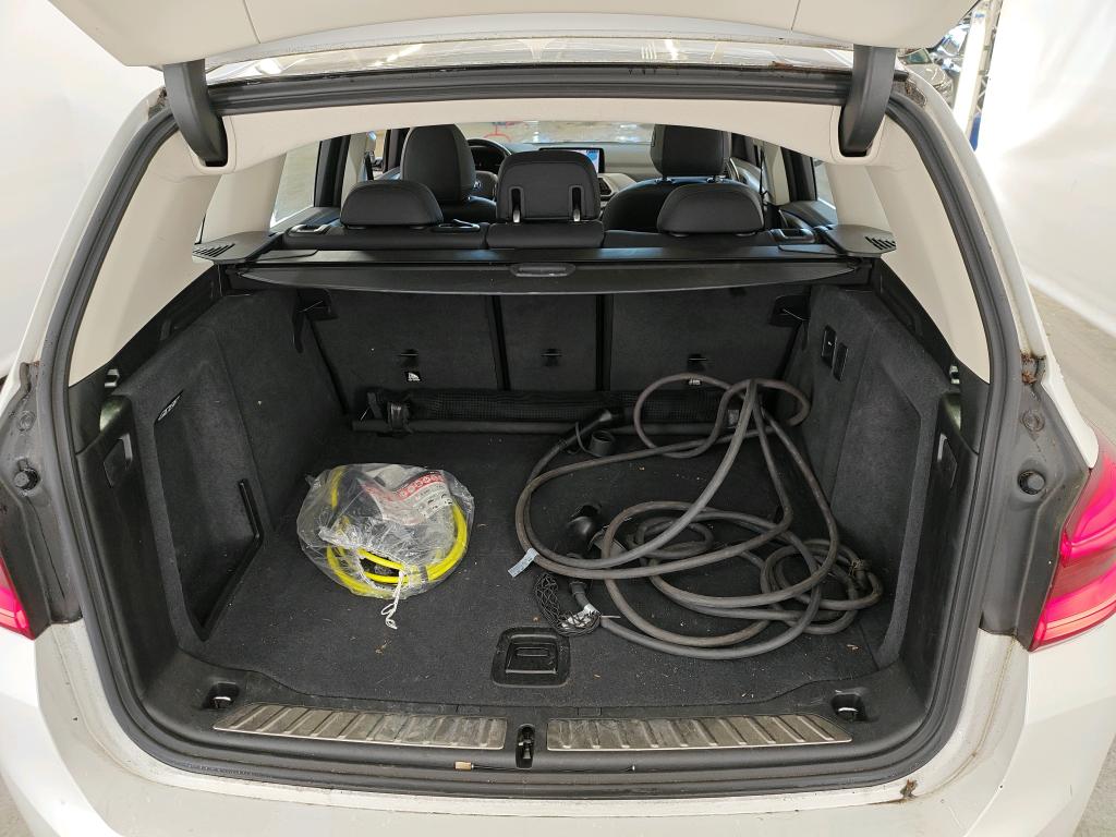 Foto 31 van BMW ix3