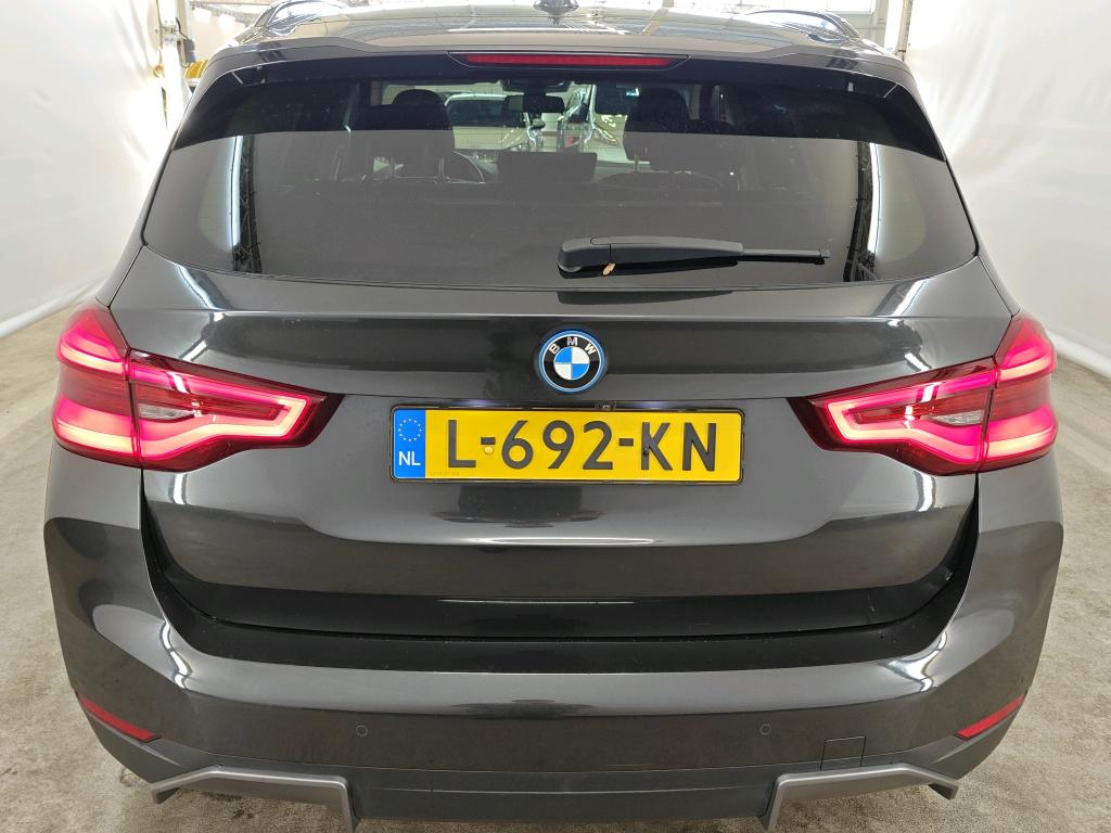 Foto 18 van BMW ix3