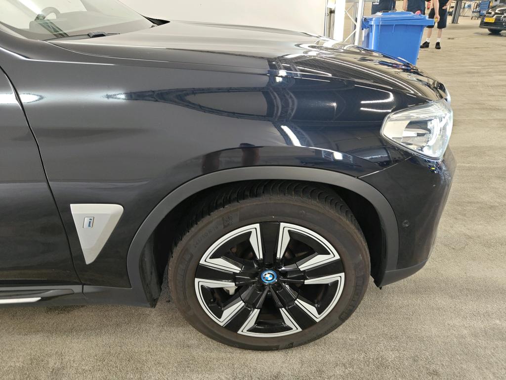 Foto 14 van BMW ix3