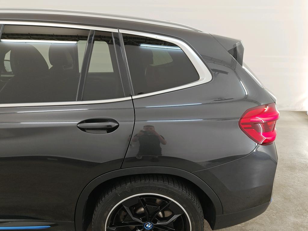 Foto 13 van BMW ix3