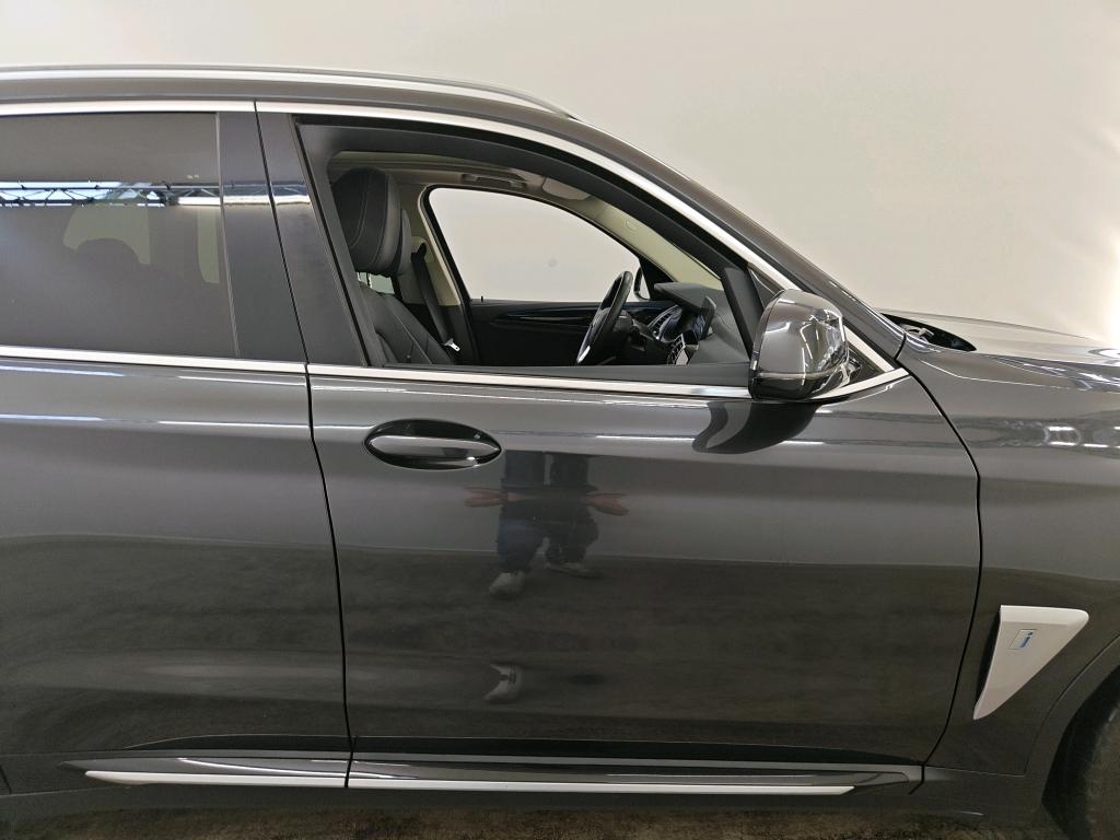 Foto 9 van BMW ix3