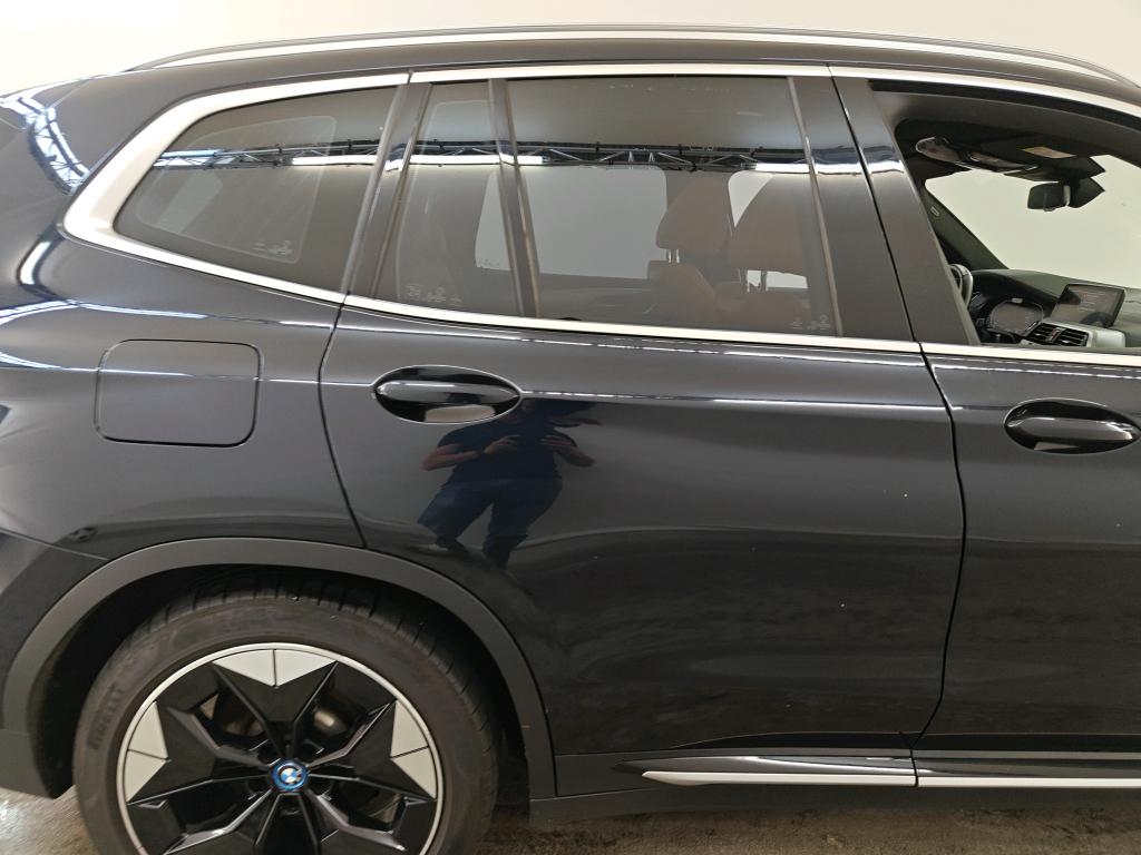 Foto 13 van BMW ix3