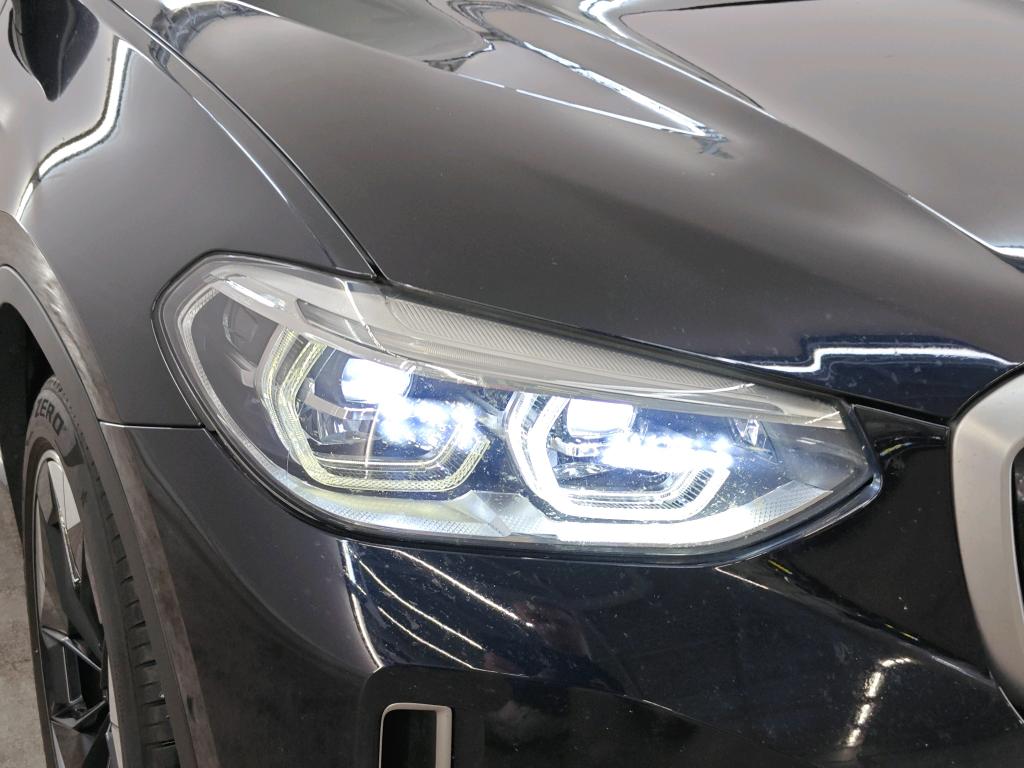 Foto 15 van BMW ix3