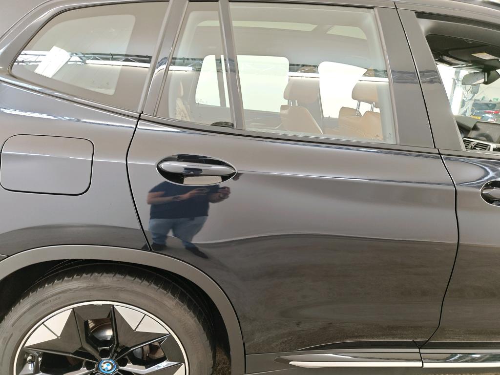 Foto 21 van BMW ix3