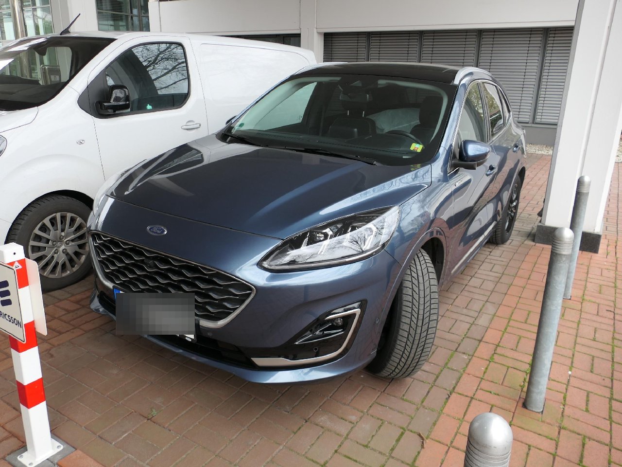 Ford Kuga FORD Kuga 2.0 EcoBlue 4x4 Aut. VIGNALE 5d 140kW