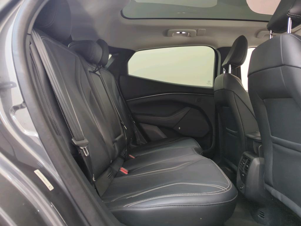 Foto 16 van Ford Mustang
