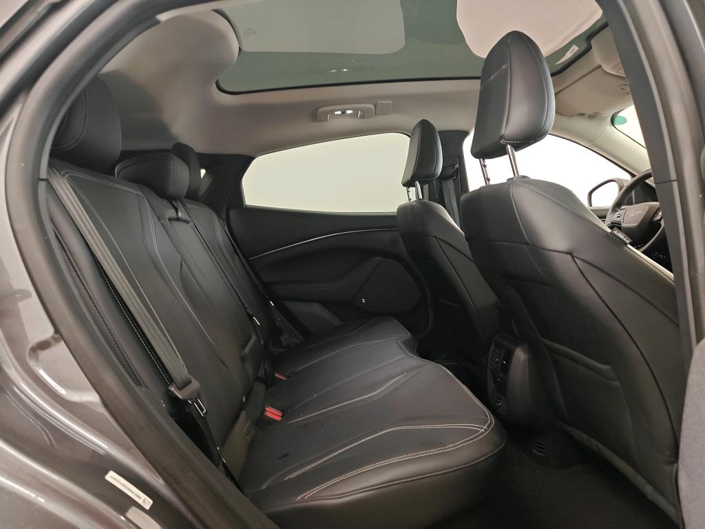 Foto 21 van Ford Mustang