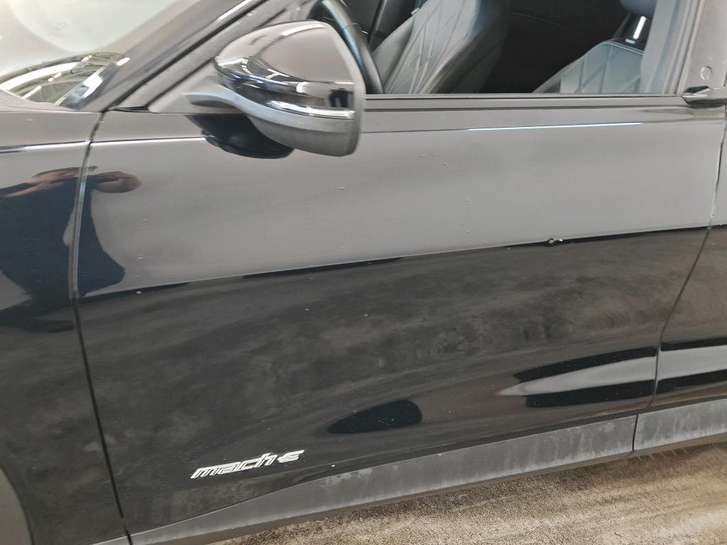 Foto 21 van Ford Mustang