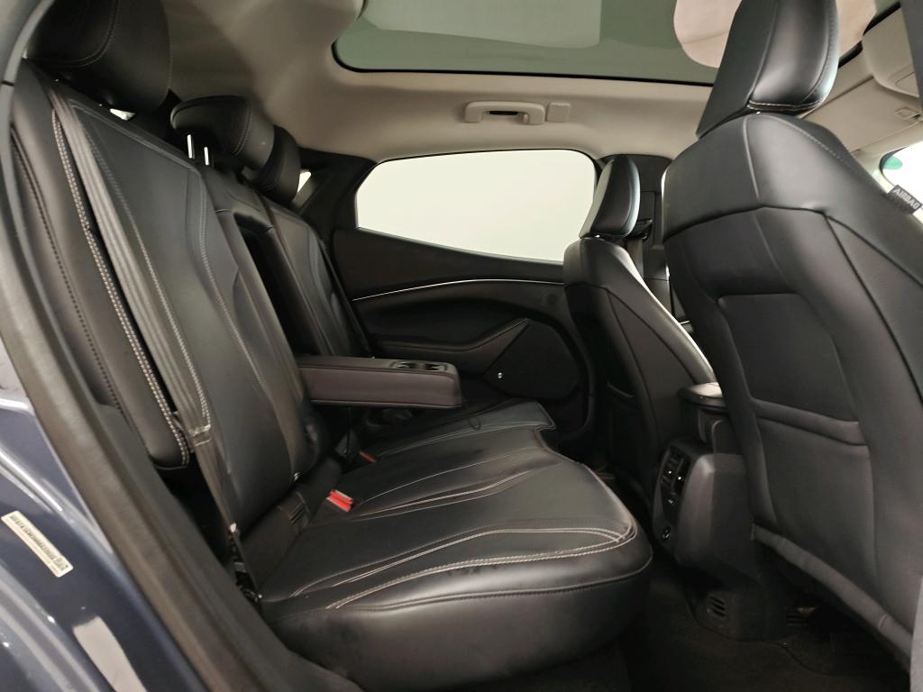 Foto 15 van Ford Mustang