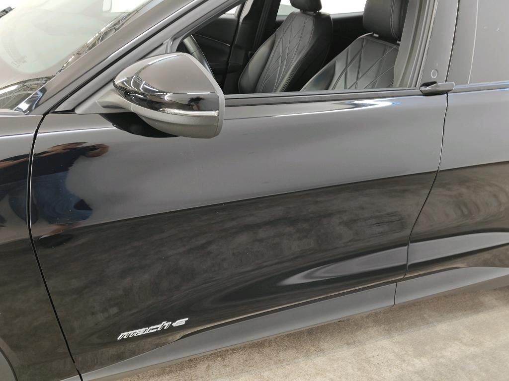 Foto 17 van Ford Mustang
