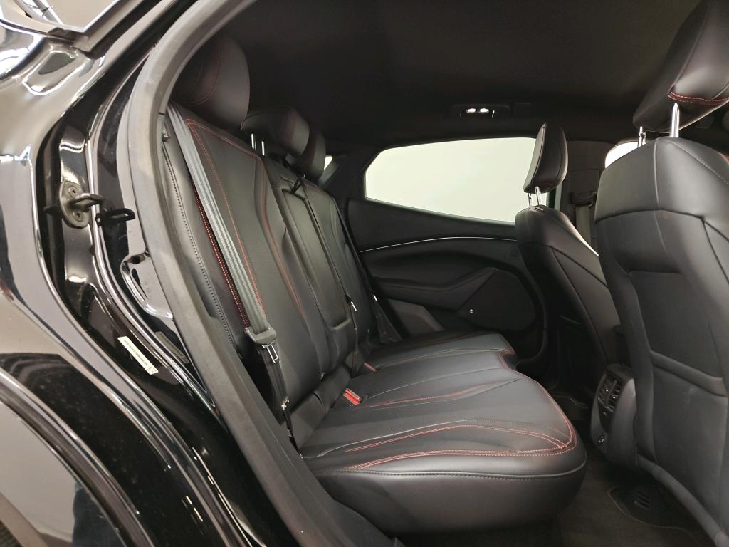 Foto 9 van Ford Mustang