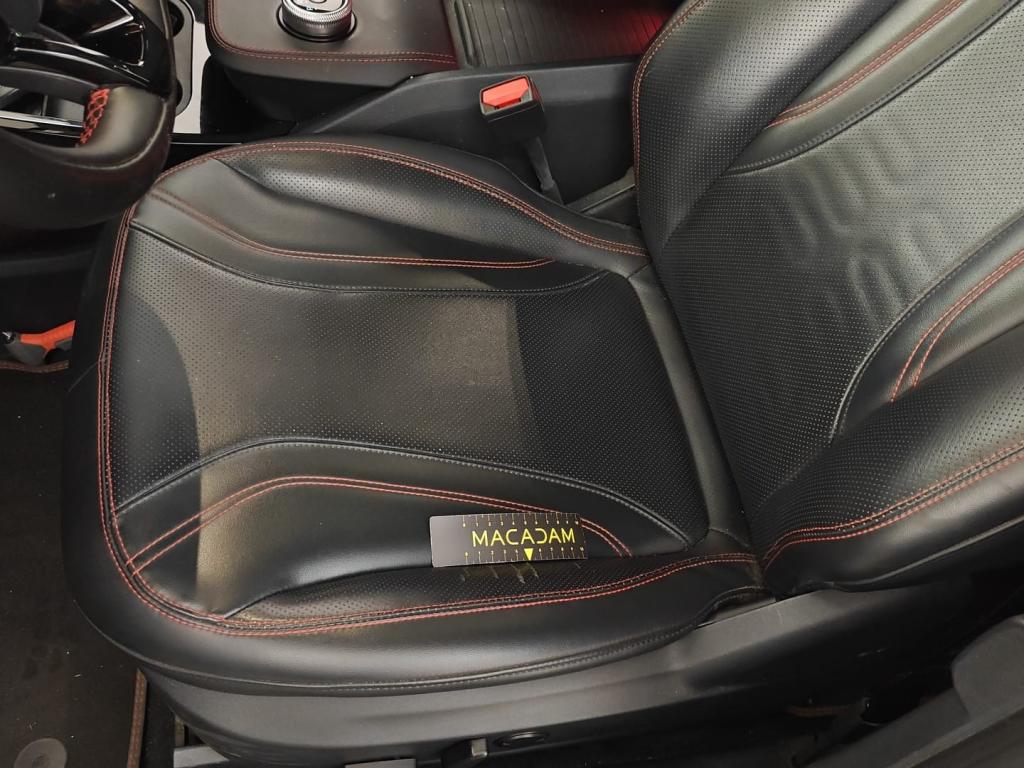 Foto 43 van Ford Mustang
