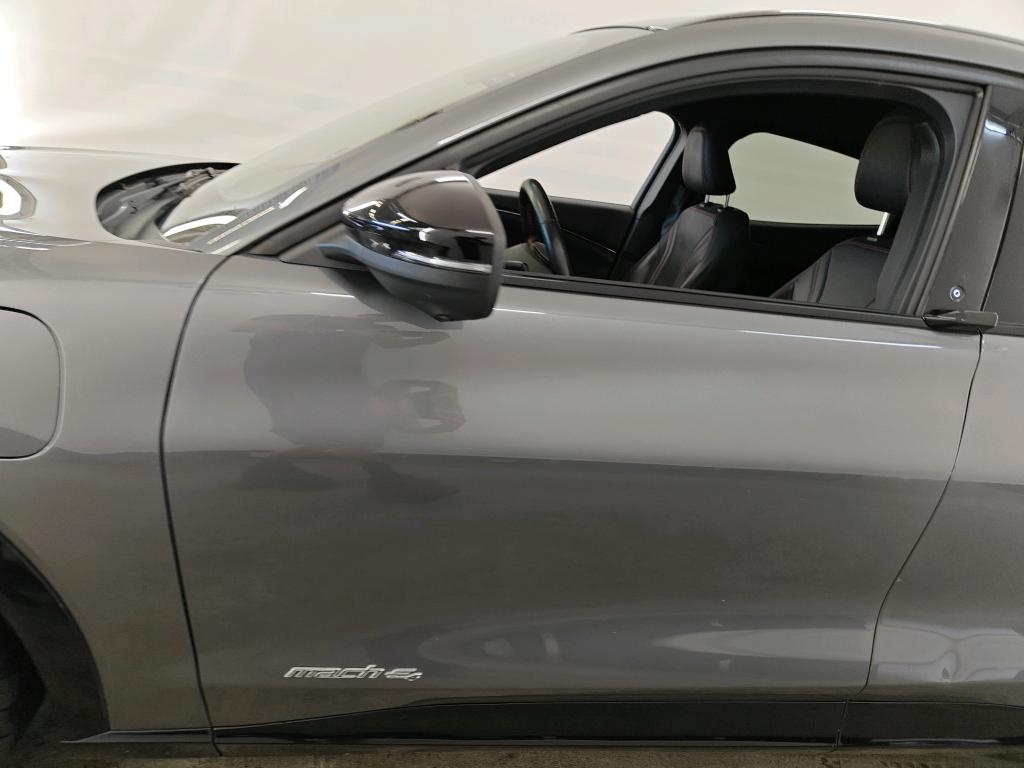 Foto 15 van Ford Mustang