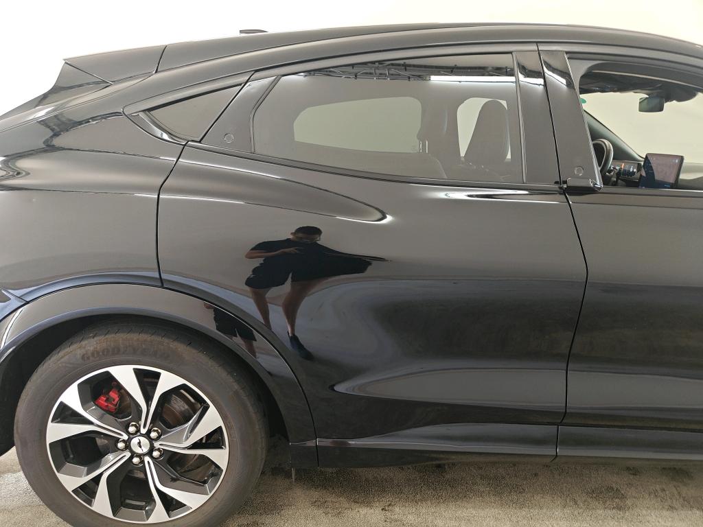 Foto 24 van Ford Mustang