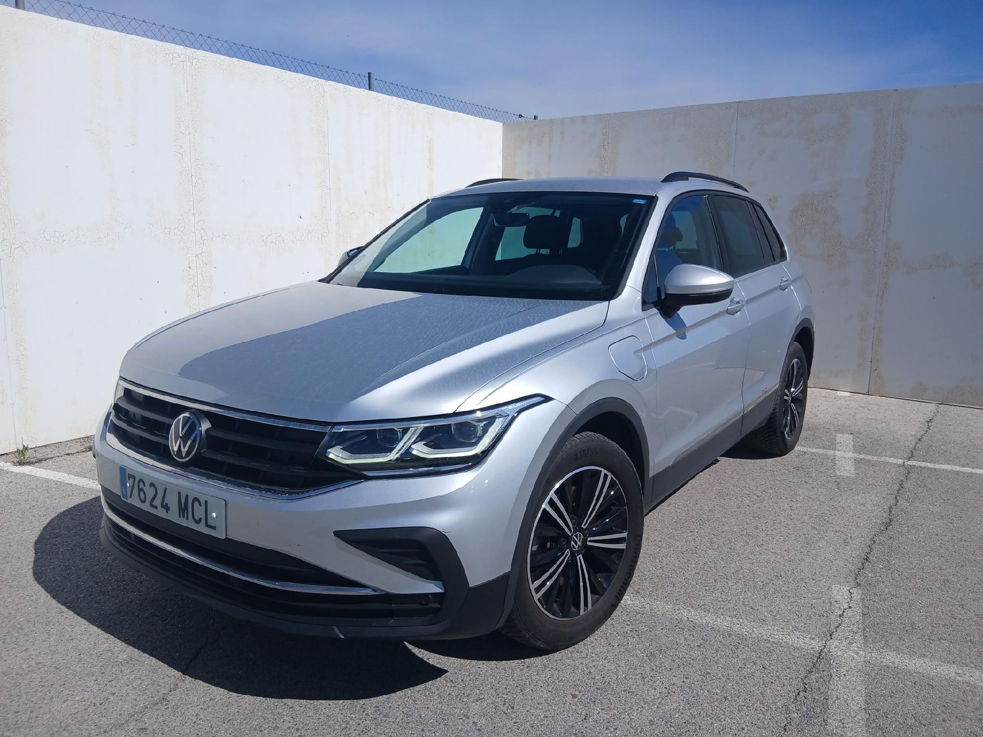 Volkswagen Tiguan VOLKSWAGEN Tiguan / 2020 / 5P / todoterreno Life 1.4 TSI eHybrid 180kW (245CV) DSG