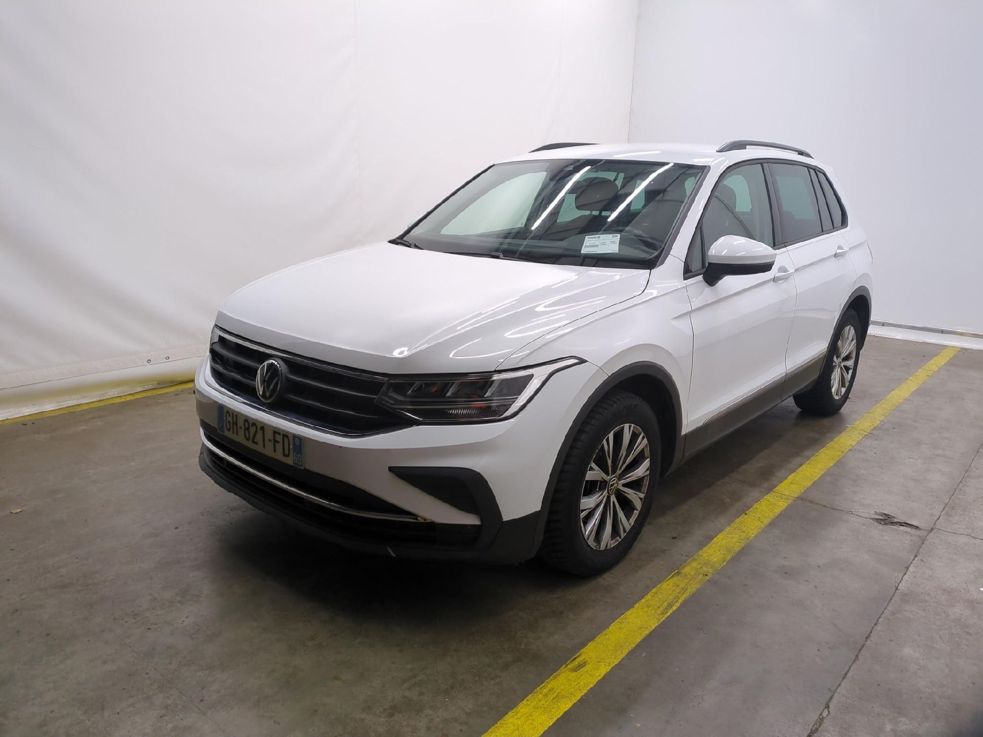 Volkswagen Tiguan VOLKSWAGEN Tiguan / 2020 / 5P / SUV 1.5 TSI 150 DSG7 Life Busines