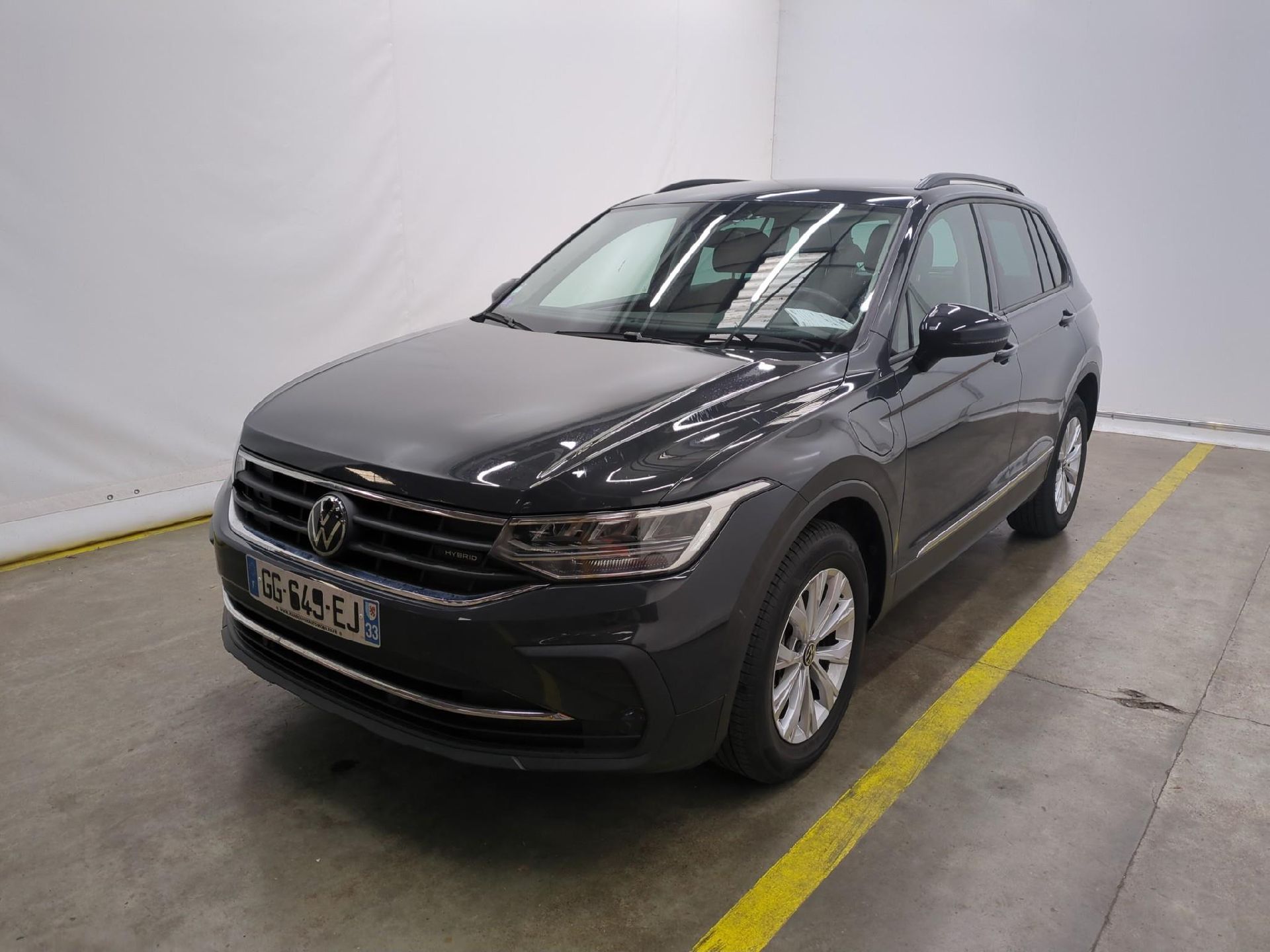 Volkswagen Tiguan VOLKSWAGEN Tiguan / 2020 / 5P / SUV 1.4 eHybrid 245 DSG6 Life Business