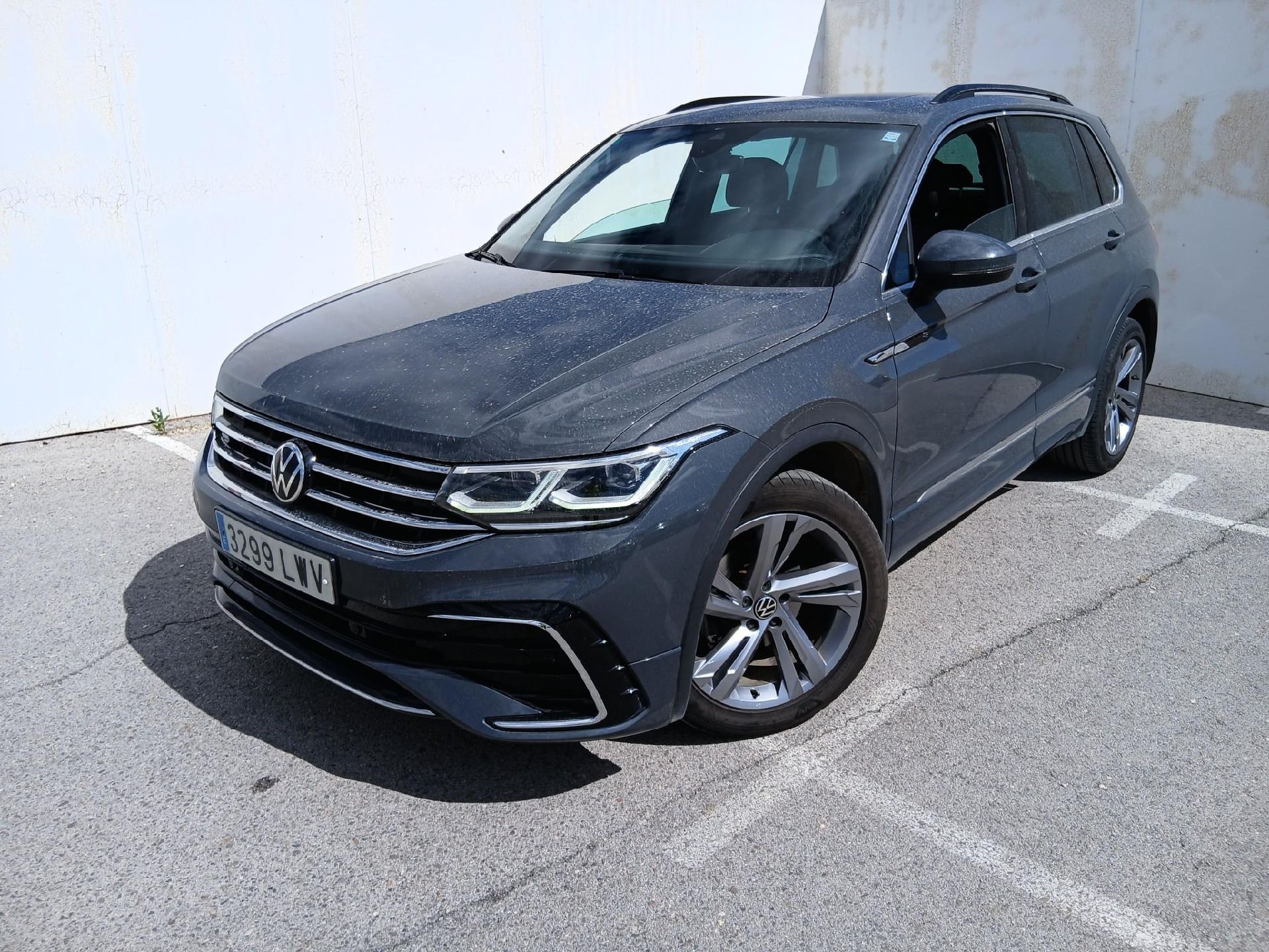 Volkswagen Tiguan VOLKSWAGEN Tiguan / 2020 / 5P / todoterreno R-Line 2.0 TDI 110kW (150CV) DSG
