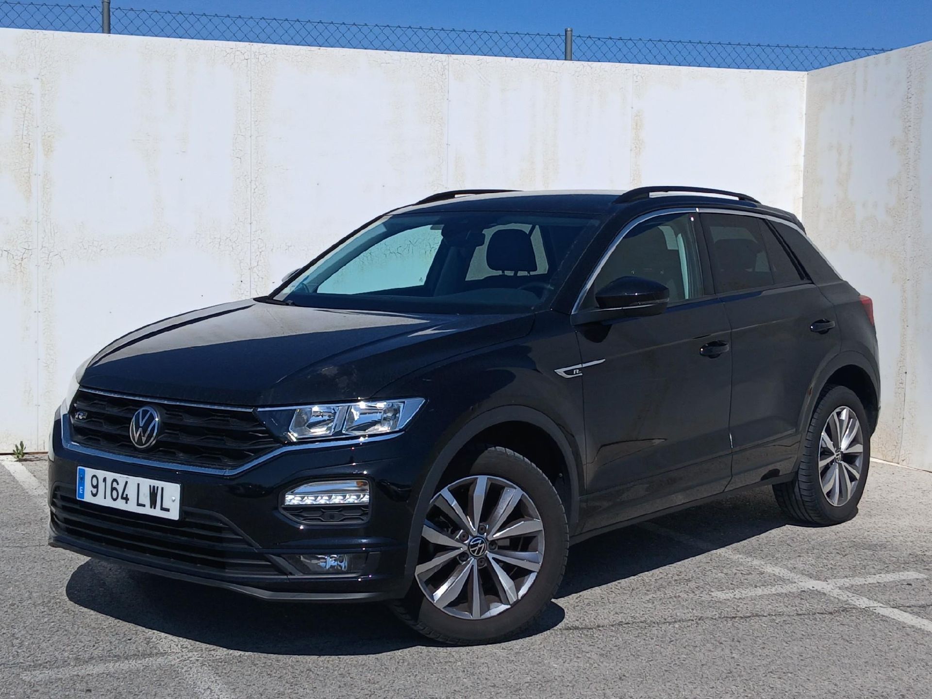 Volkswagen T-Roc  VOLKSWAGEN T-Roc / 2017 / 5P / todoterreno Advance R-Line 1.0 TSI 81kW (110CV)