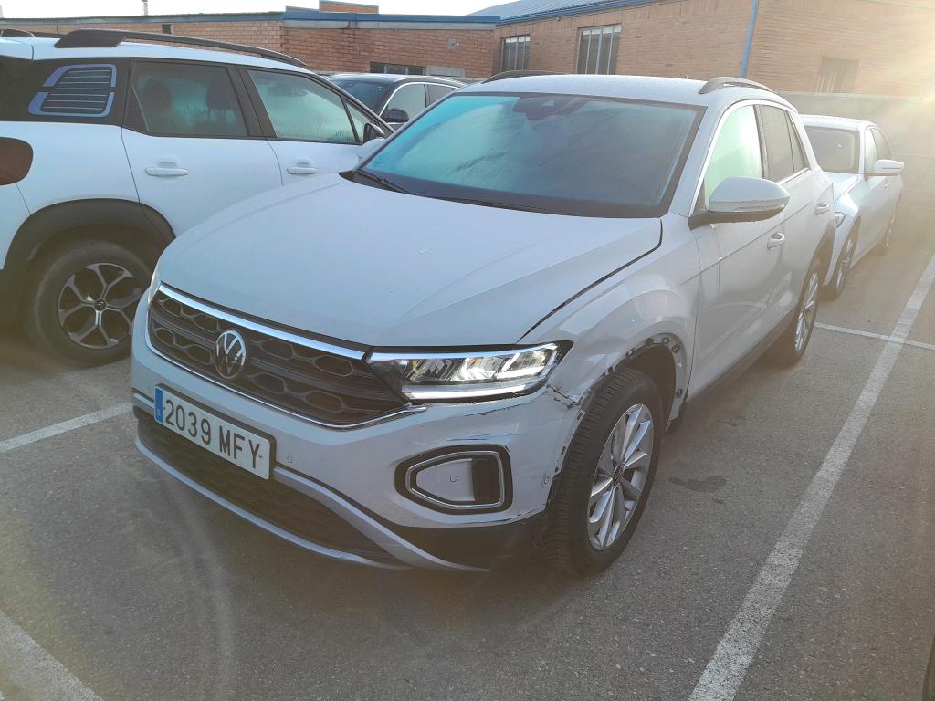 Volkswagen T-Roc  VOLKSWAGEN T-Roc / 2021 / 5P / todoterreno Life 1.5 TSI 110kW (150CV) DSG