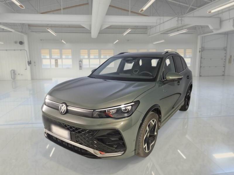 Volkswagen Tiguan VOLKSWAGEN TIGUAN / 2023 / 5P / SUV 2.0 TDI 110KW SCR EVO R-LINE DSG