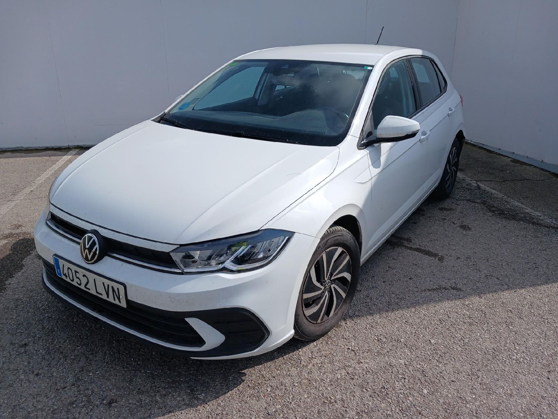 Volkswagen Polo VOLKSWAGEN Polo / 2021 / 5P / berlina con portón Life 1.0 TSI 70kW (95CV)