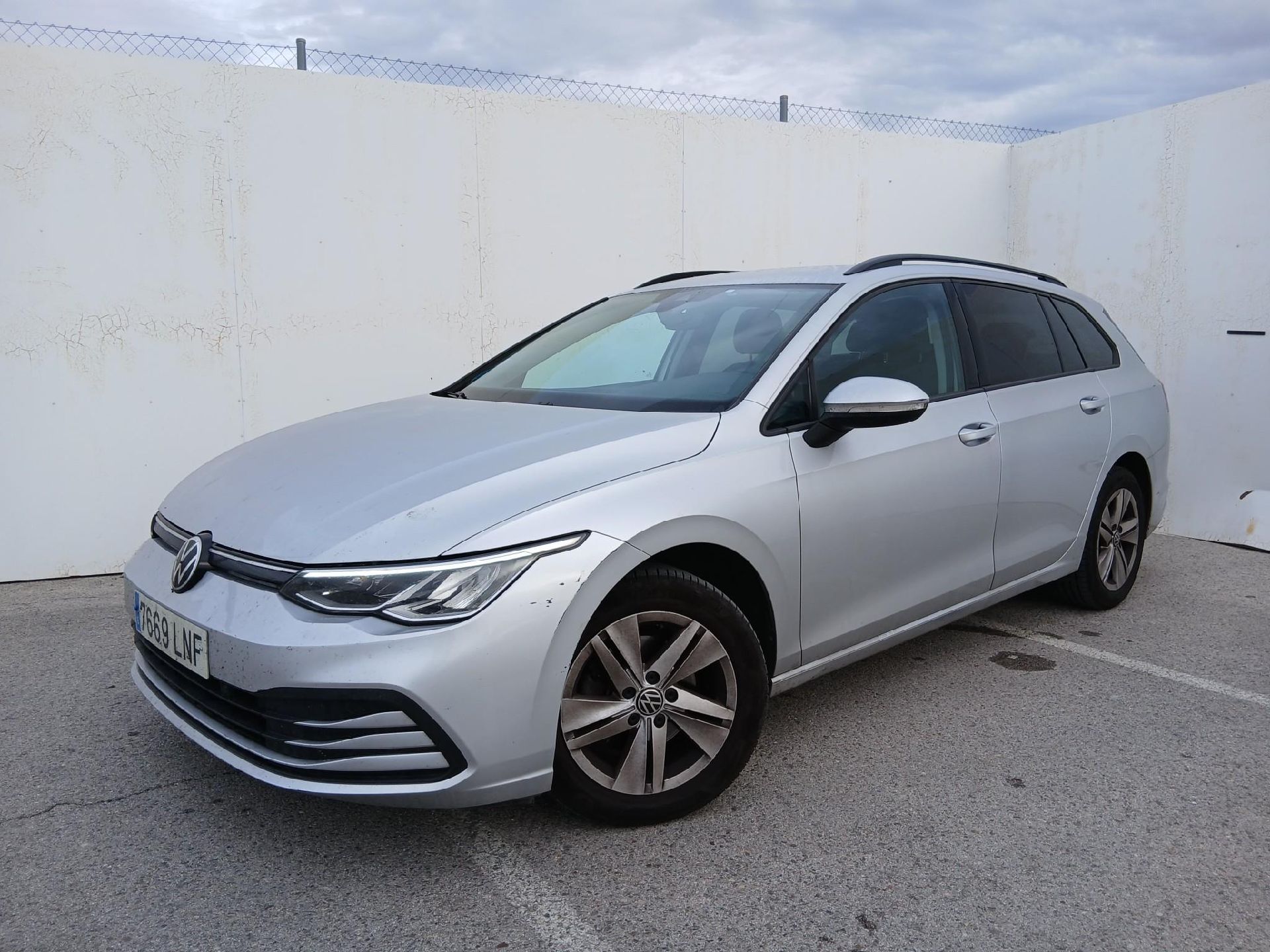 Volkswagen Golf  VOLKSWAGEN Golf / 2020 / 5P / familiar Life 1.0 eTSI 81kW (110CV) DSG Variant