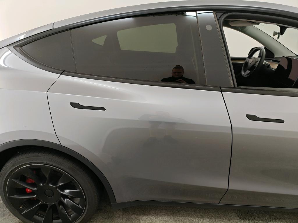 Foto 21 van Tesla Model Y
