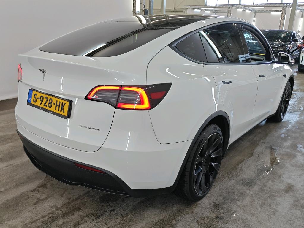 Photo 2 of Tesla Model Y