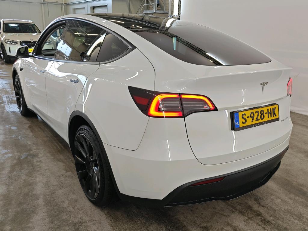 Photo 9 of Tesla Model Y