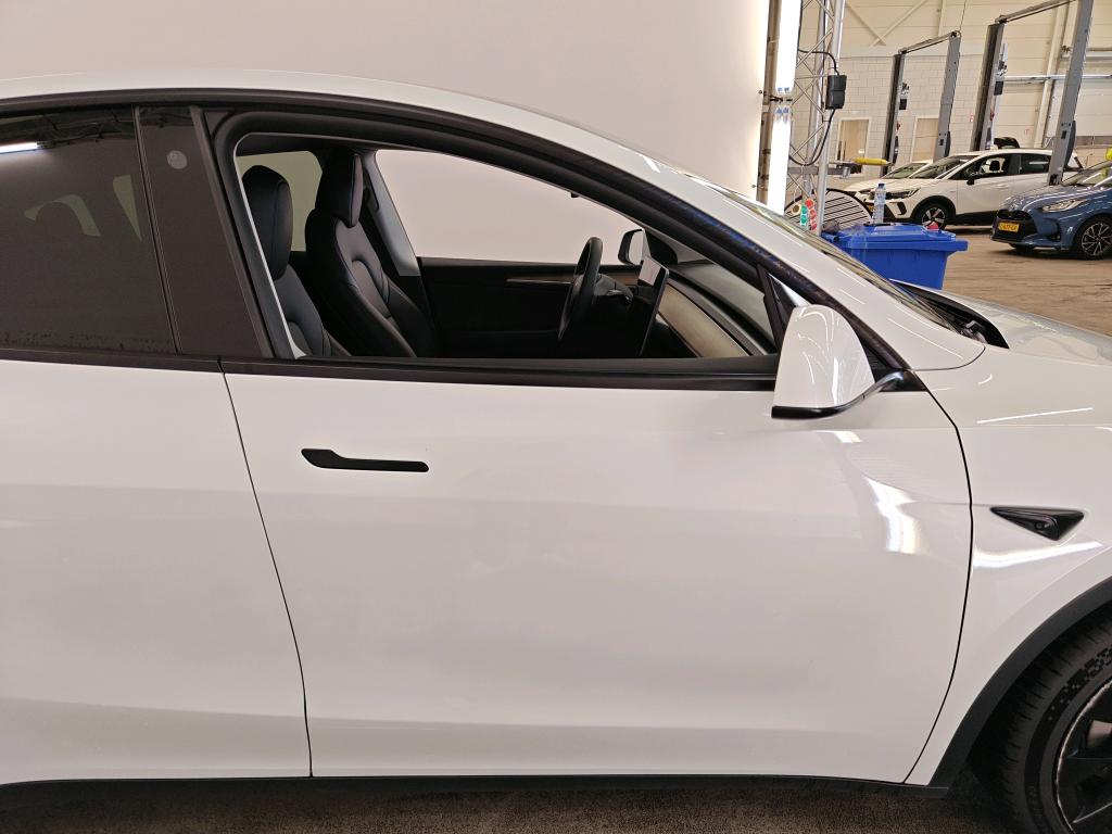 Photo 20 of Tesla Model Y