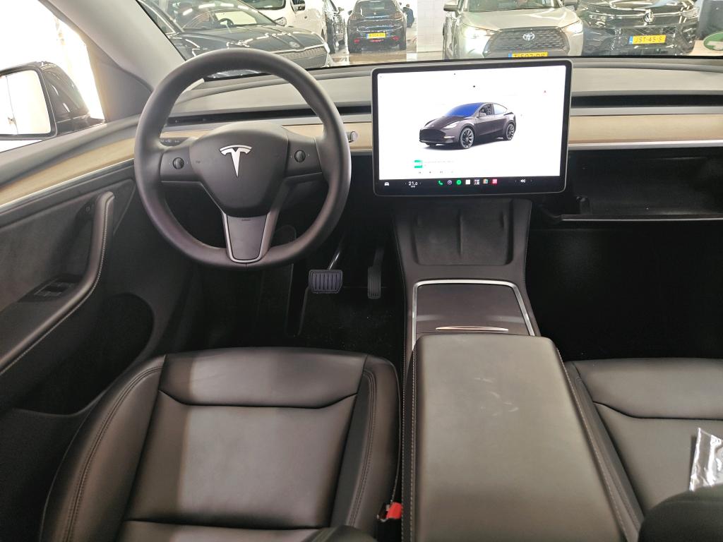 Foto 15 van Tesla Model Y