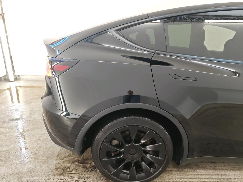 Foto 17 van Tesla Model Y