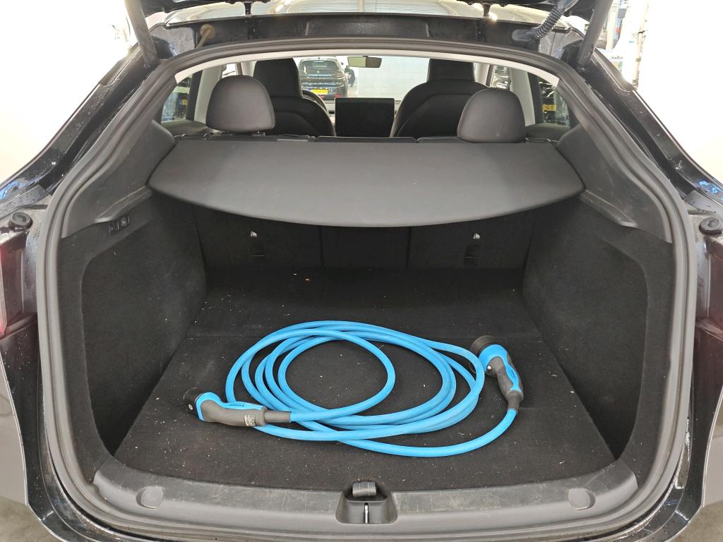Foto 18 van Tesla Model Y